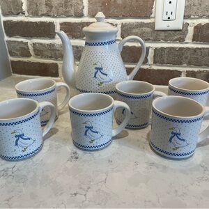 Vintage Goose Blue and White Teapot Set